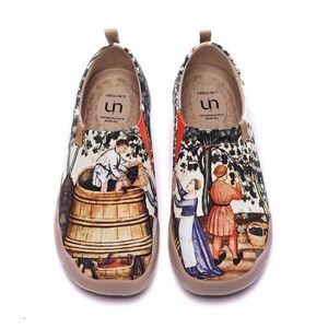 UIN Women's Toledo Slip on Shoes Loafers Art Du Vin France Print  7.5